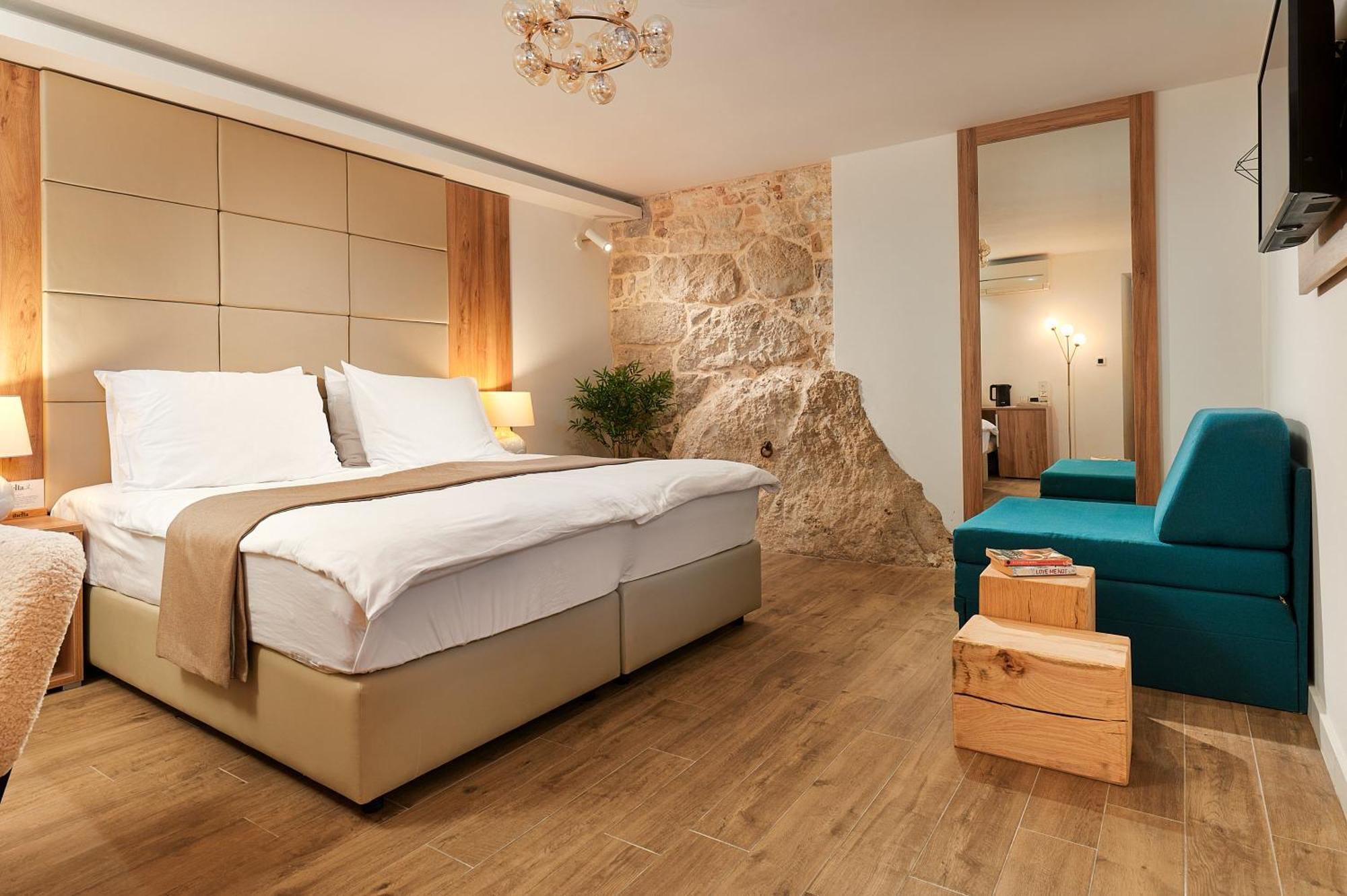 Ibella Boutique Rooms Split Exterior photo