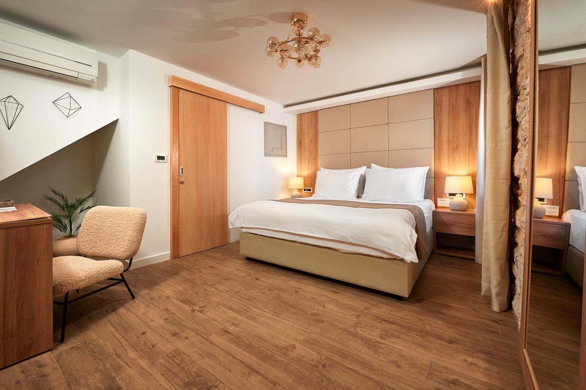 Ibella Boutique Rooms Split Exterior photo