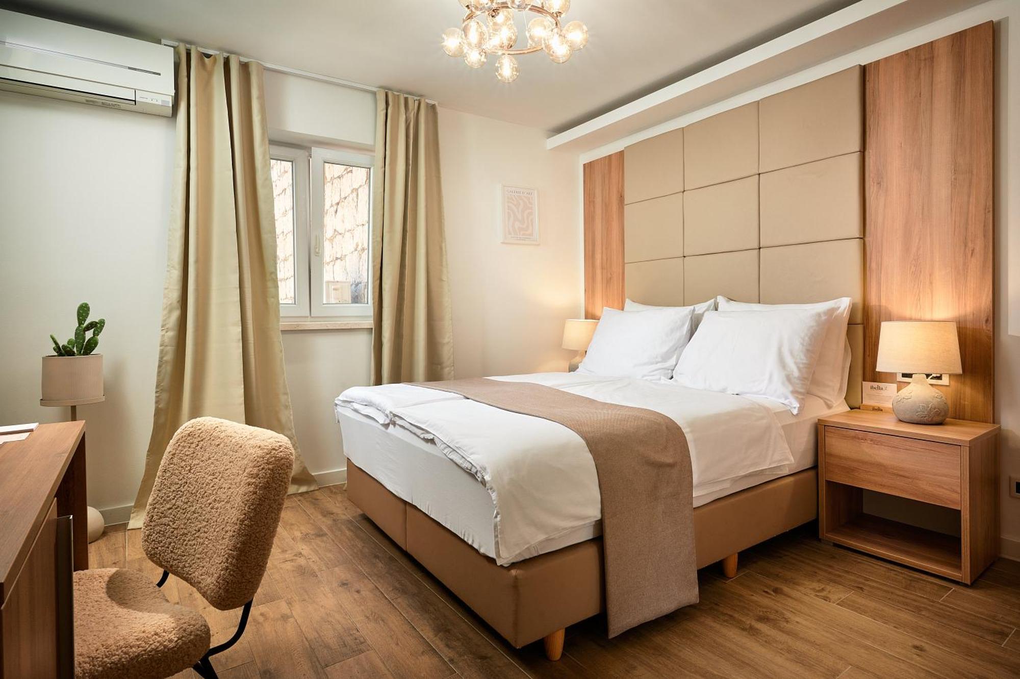 Ibella Boutique Rooms Split Exterior photo