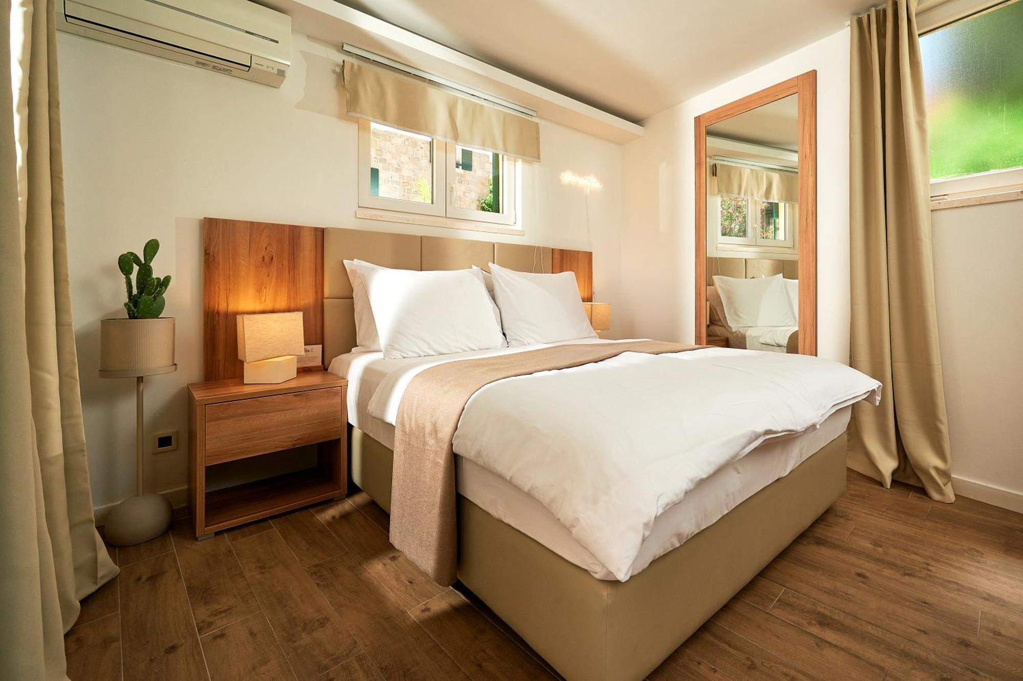 Ibella Boutique Rooms Split Exterior photo