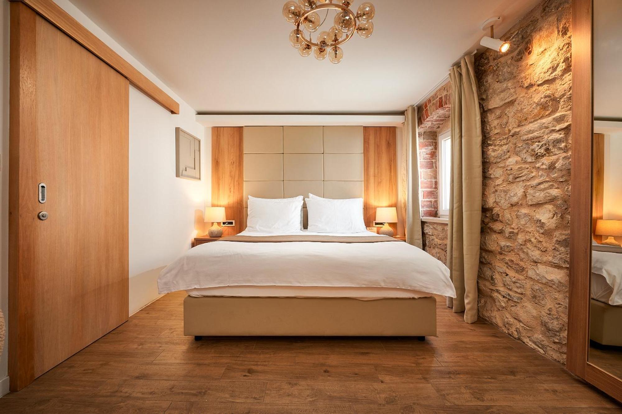 Ibella Boutique Rooms Split Exterior photo