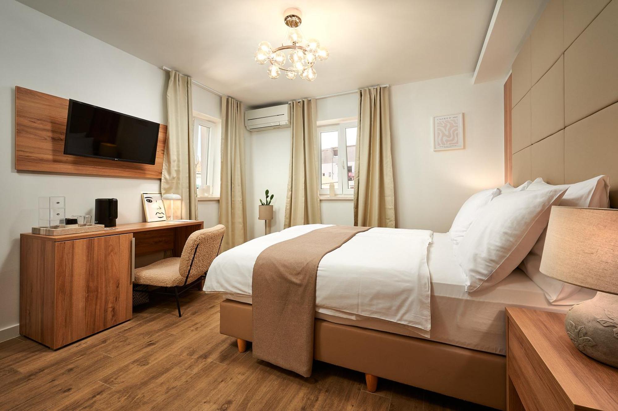 Ibella Boutique Rooms Split Exterior photo