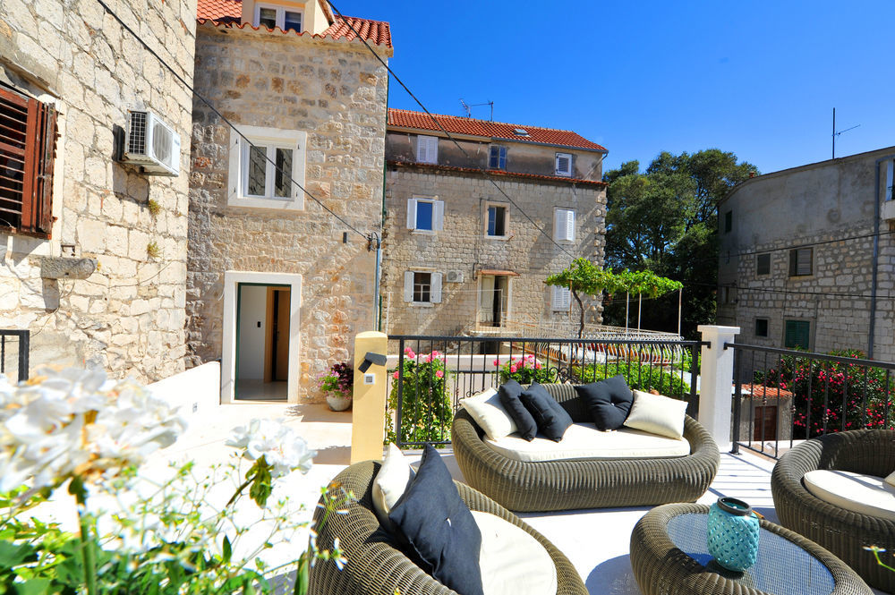 Ibella Boutique Rooms Split Exterior photo