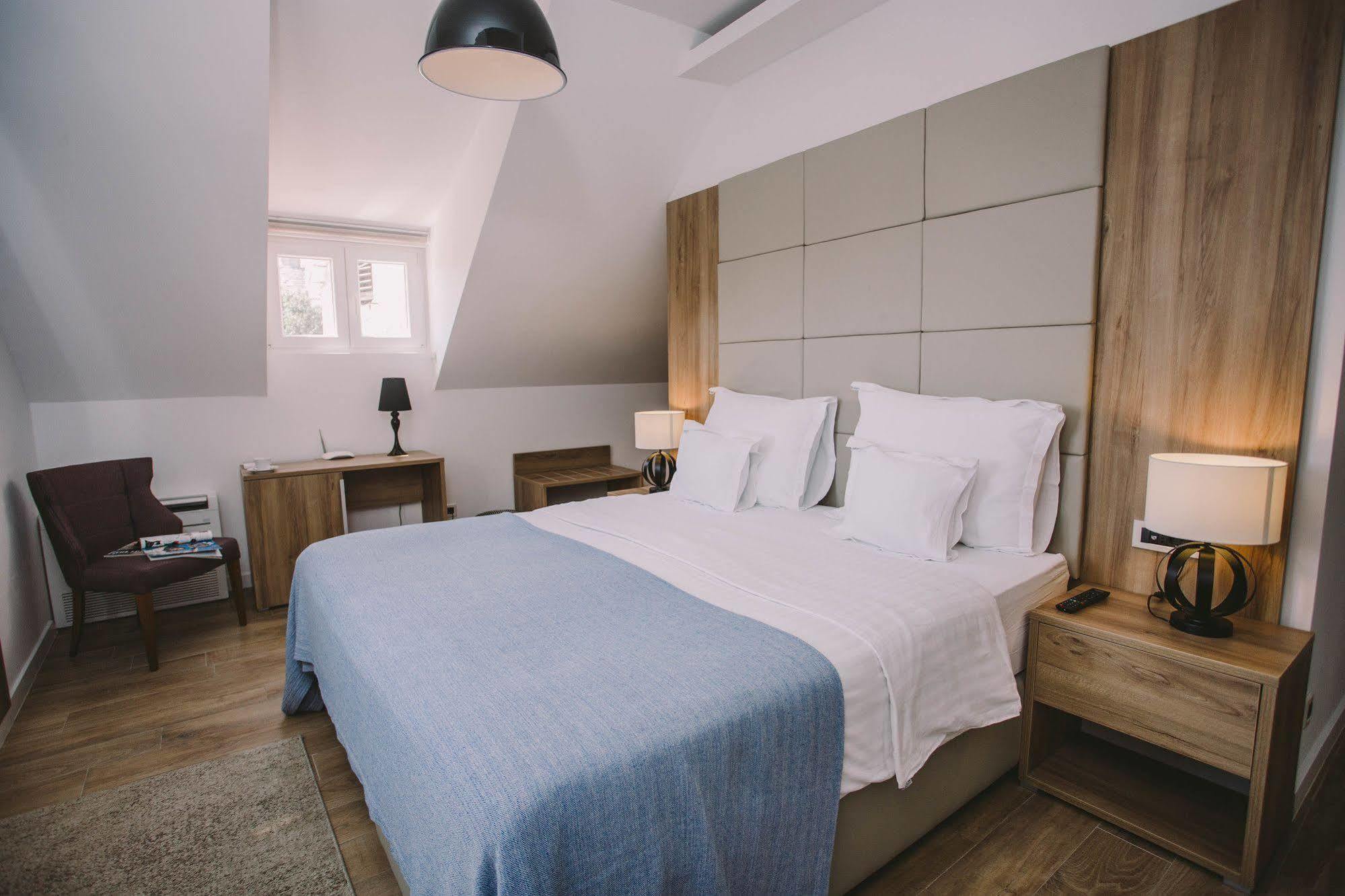 Ibella Boutique Rooms Split Exterior photo