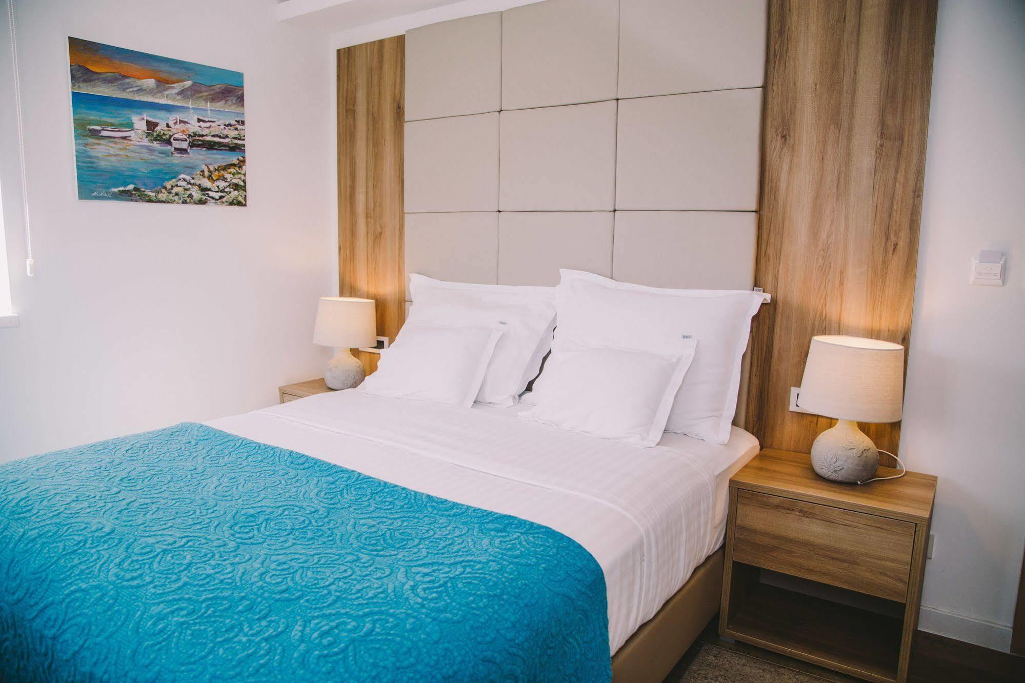 Ibella Boutique Rooms Split Exterior photo
