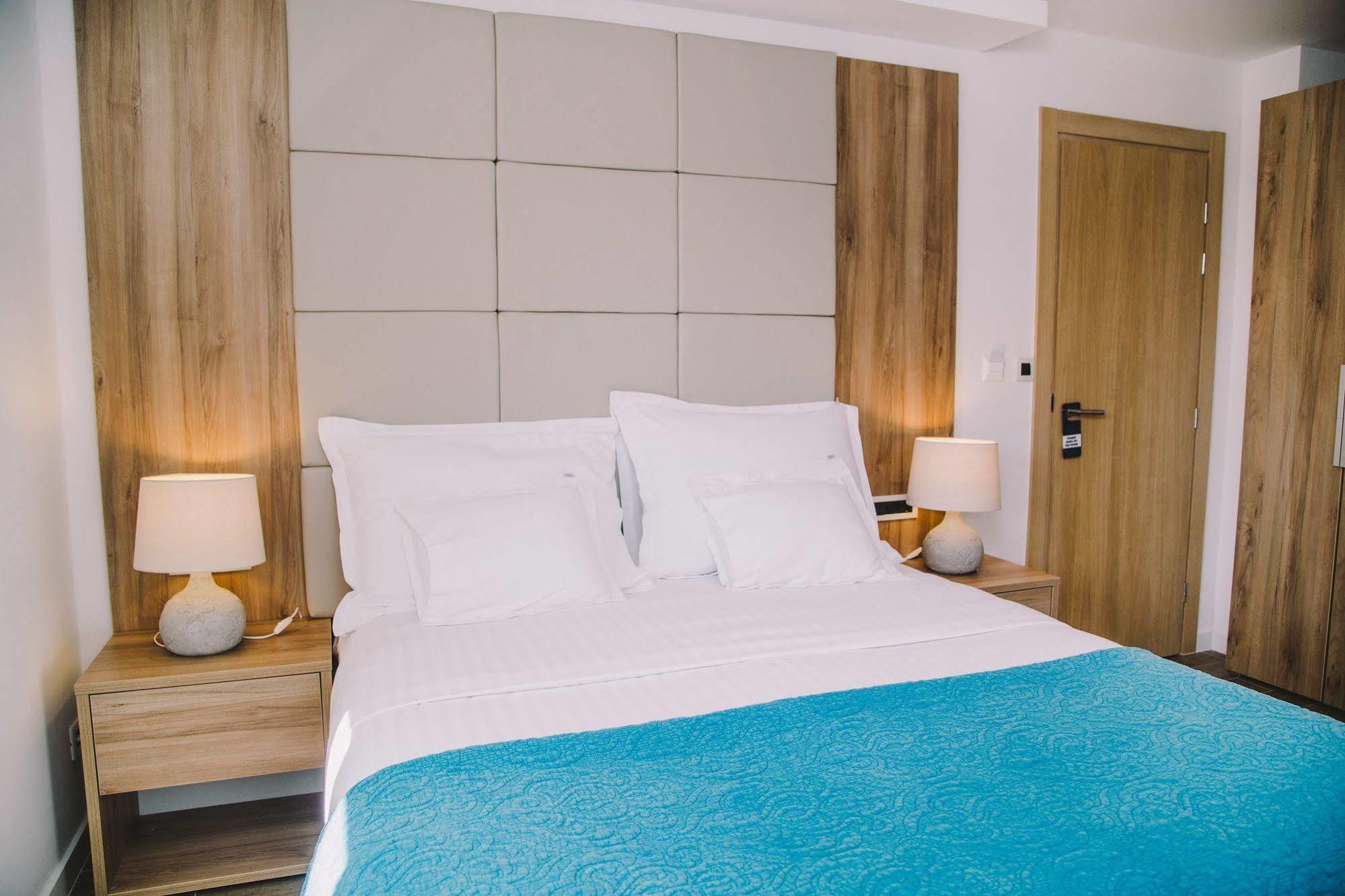 Ibella Boutique Rooms Split Exterior photo